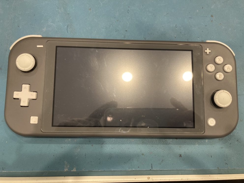 スティックのボタンが押せないです。。。Switch Lite修理 | ゲーム修理工房
