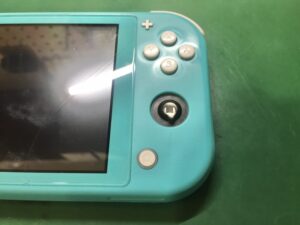 右スティックが折れてしまったSwitchLite