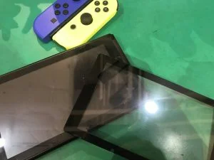 Nintendo Switch（ニンテンドースイッチ）の画面をタッチしても反応