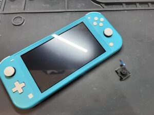 ニンテンドースイッチライト　アナログスティック交換