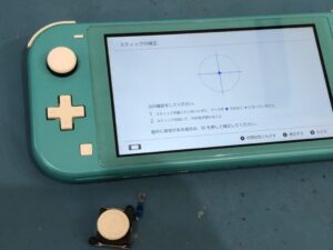 Nintendo Switch Lite(ニンテンドー スイッチライト)のスティック操作 