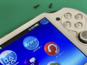 『PSvita』の充電できなくなった「充電コネクタ」交換を行いました！