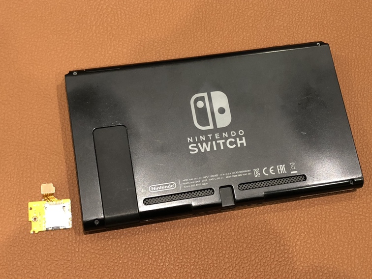 Nintendo Switch （ニンテンドースイッチ）のSDカードスロットの故障を