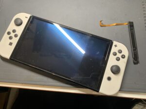 ニンテンドースイッチ　有機いーえる　本体左レール交換